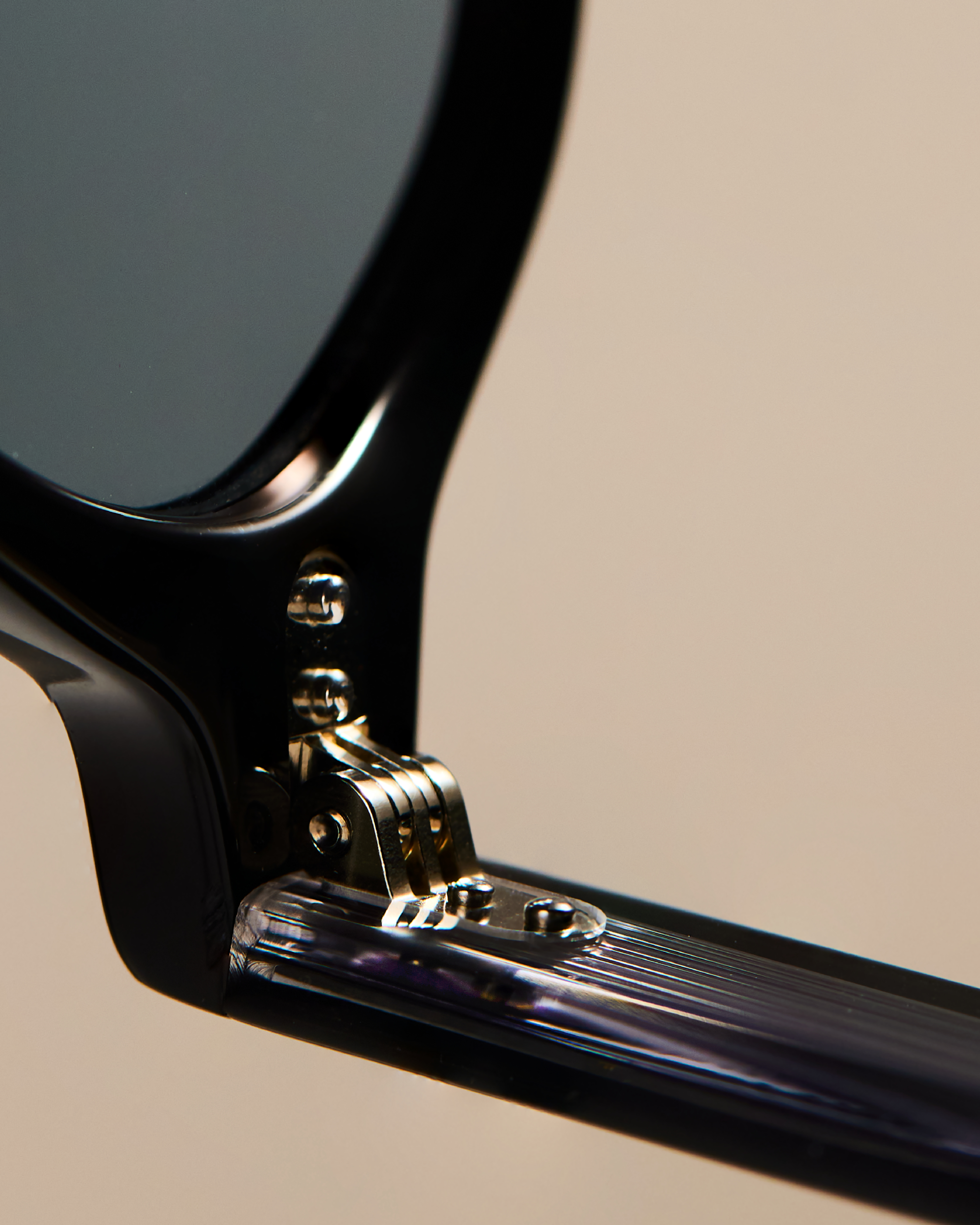 Gable frame hinge assembly closeup